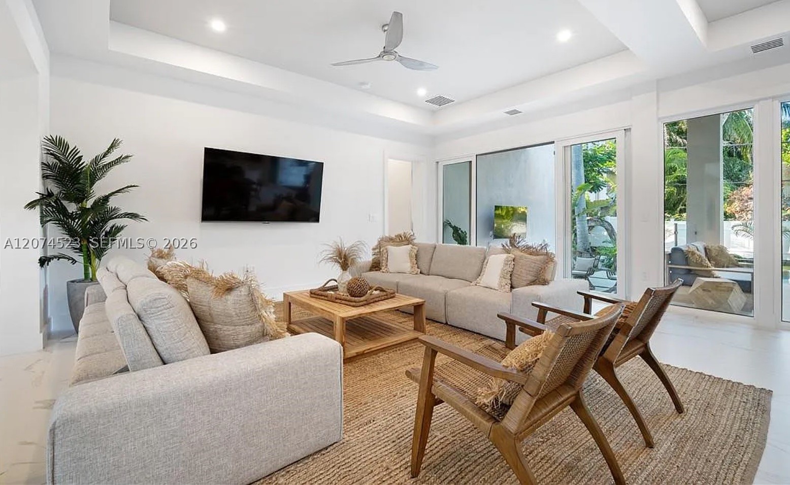 607 SE 6th St Fort Lauderdale, FL 33301