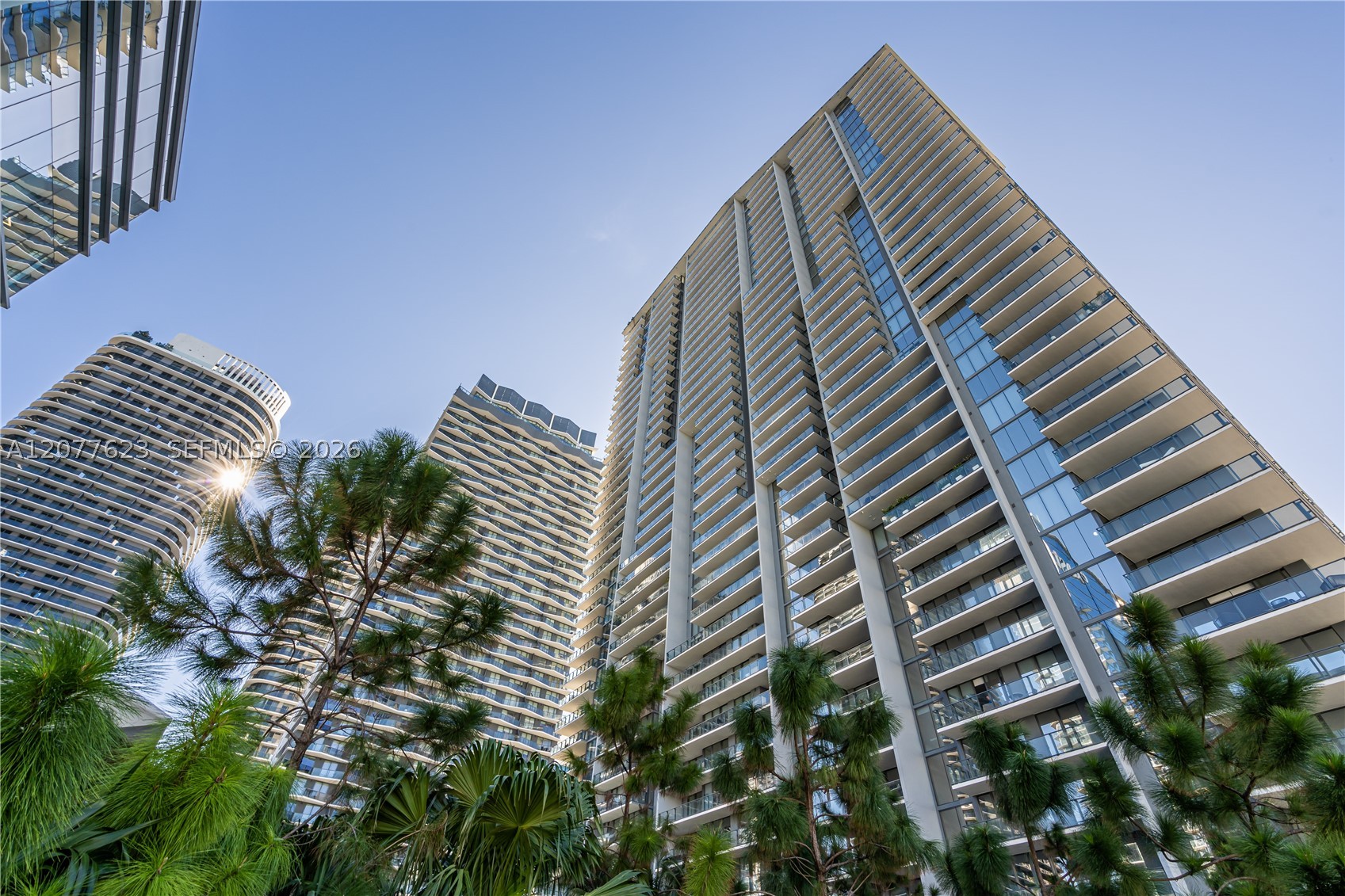 88 SW 7th St #4203 Miami, FL 33130