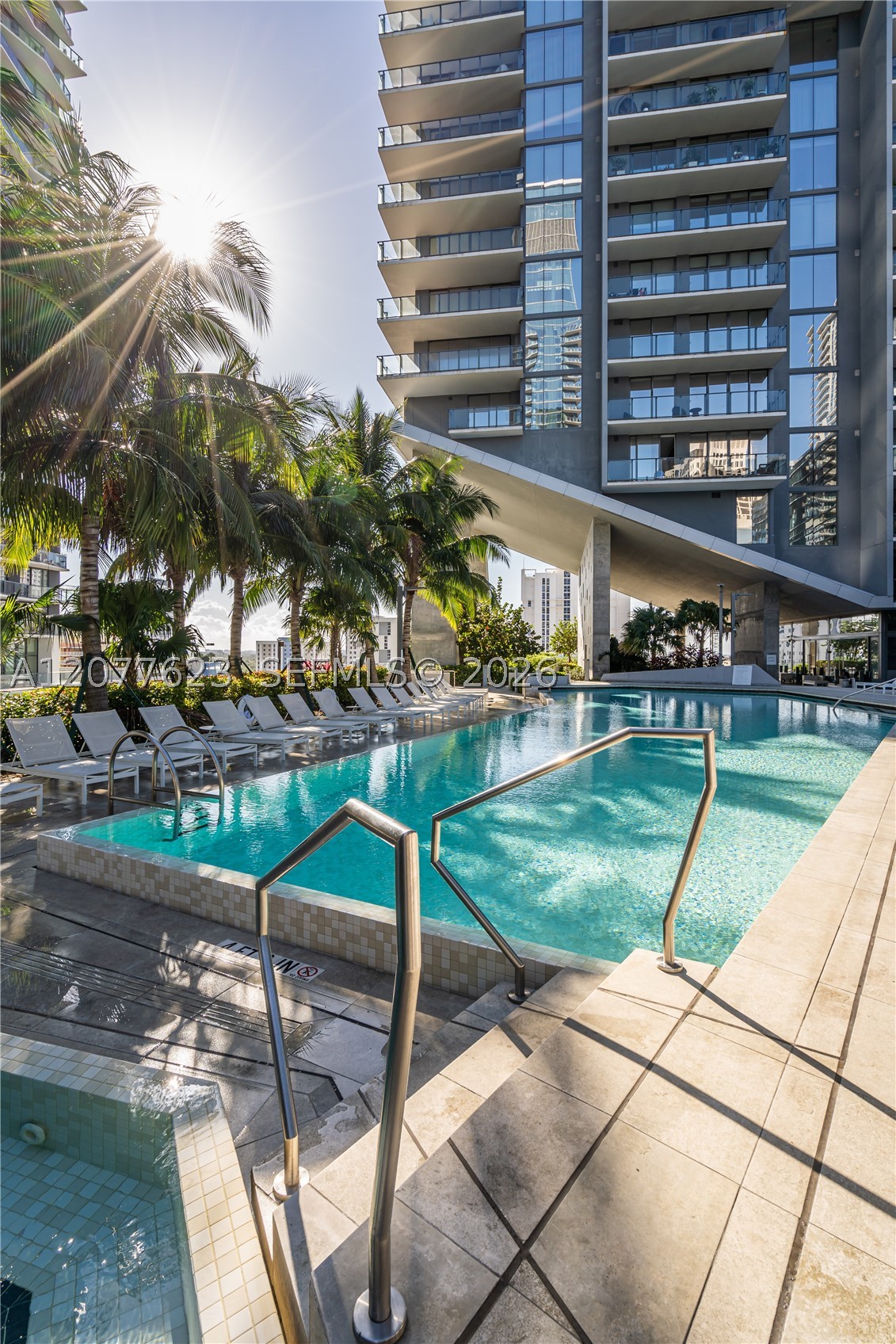 88 SW 7th St #4203 Miami, FL 33130
