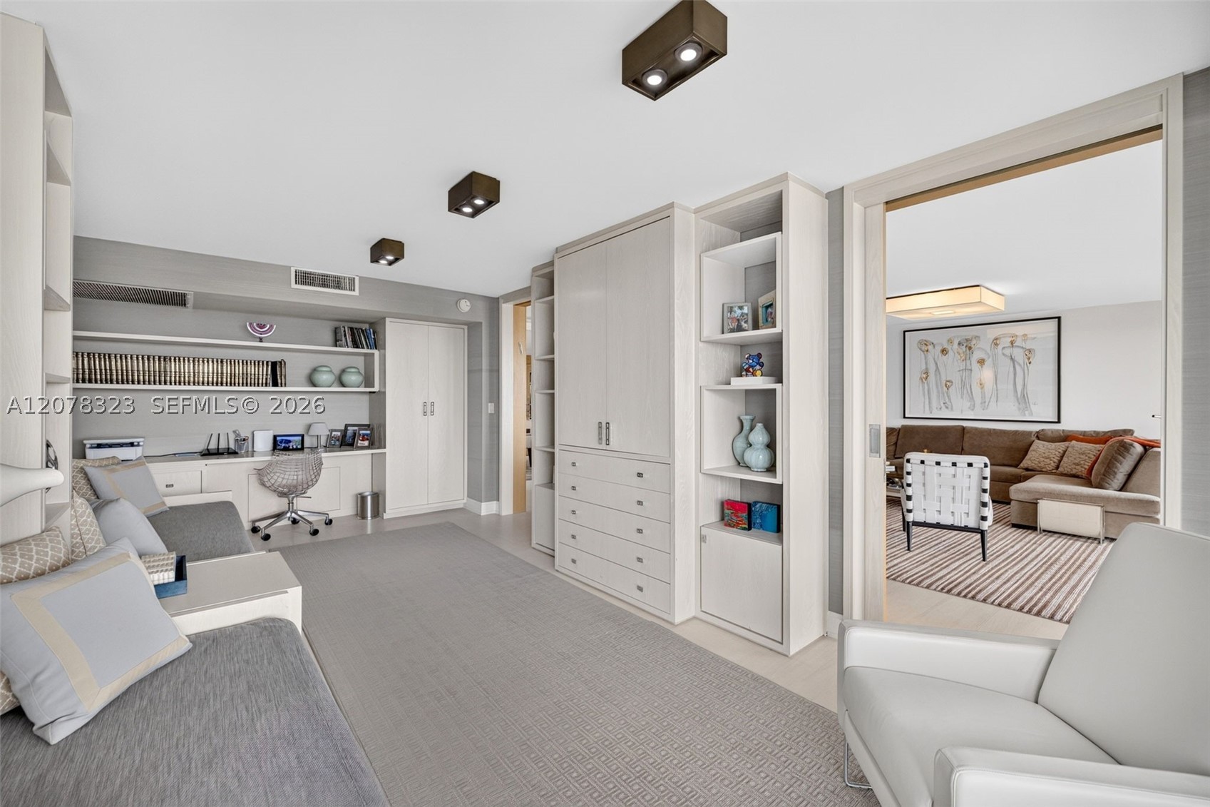 5500 Collins Ave #702 Miami Beach, FL 33140