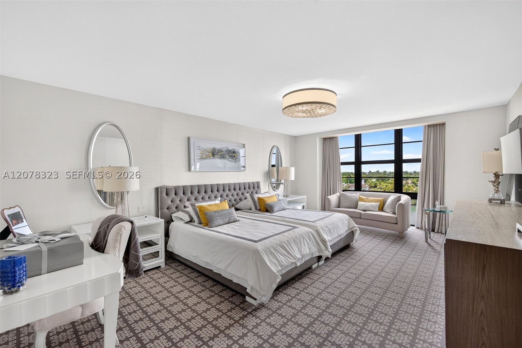 5500 Collins Ave #702 Miami Beach, FL 33140