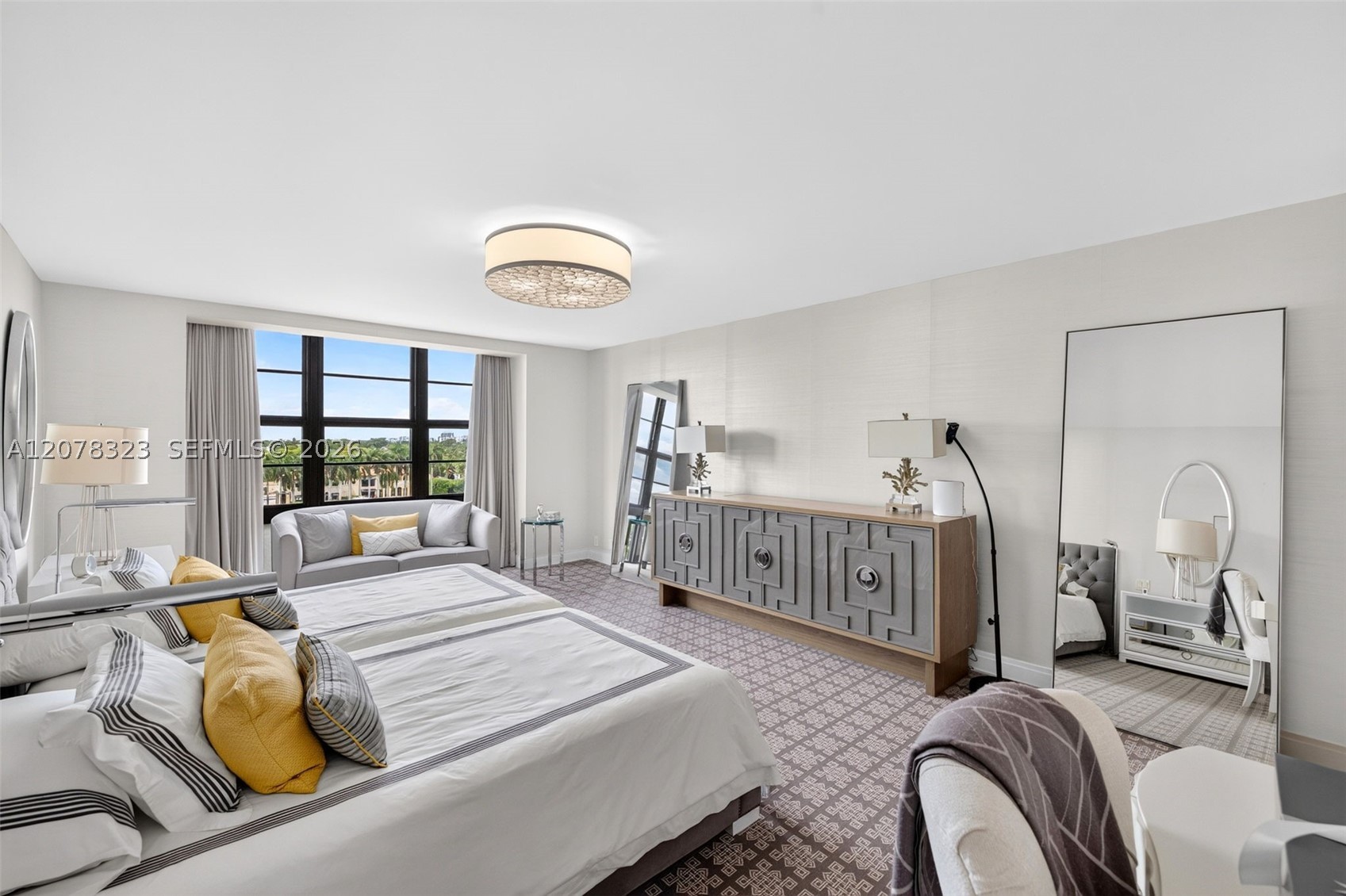 5500 Collins Ave #702 Miami Beach, FL 33140