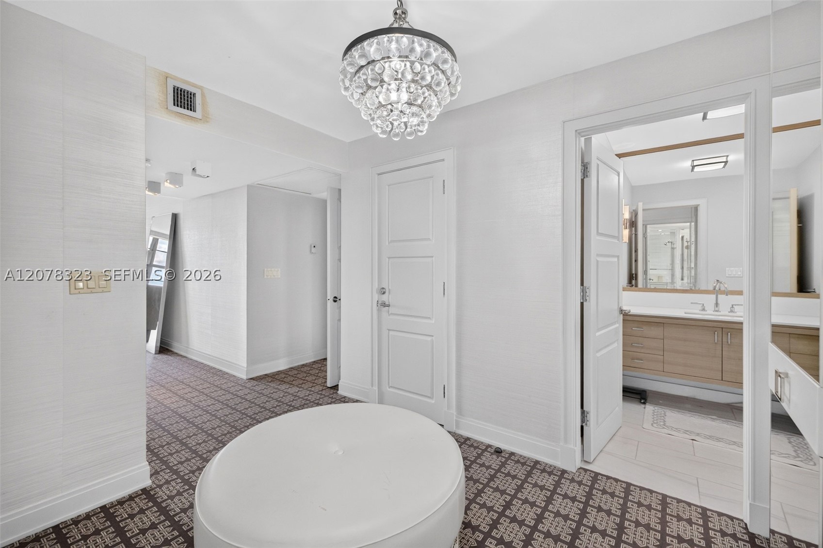 5500 Collins Ave #702 Miami Beach, FL 33140