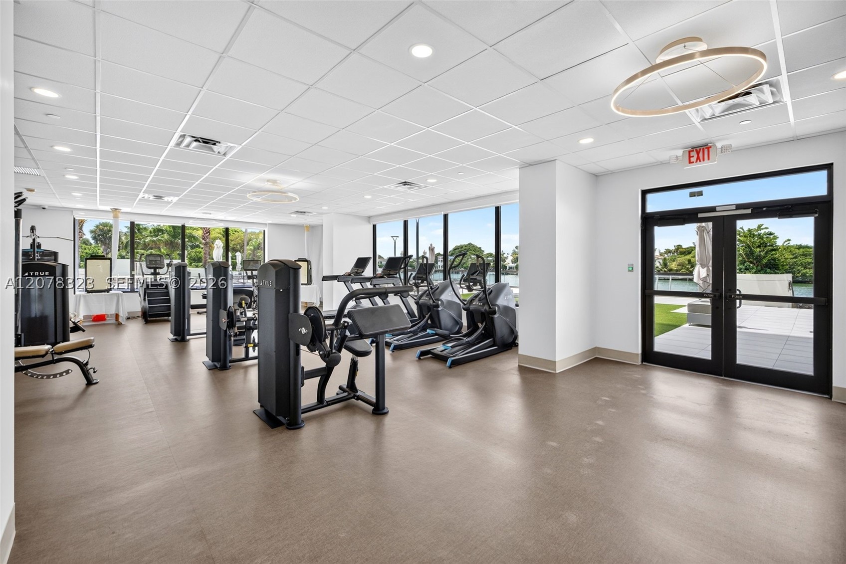 5500 Collins Ave #702 Miami Beach, FL 33140