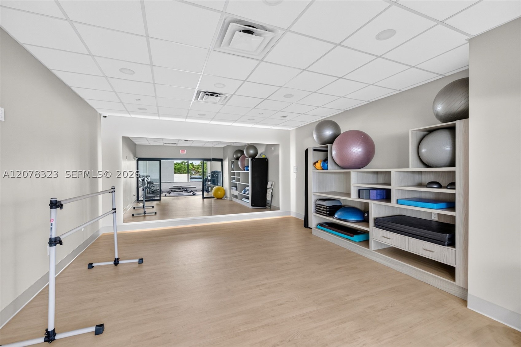 5500 Collins Ave #702 Miami Beach, FL 33140
