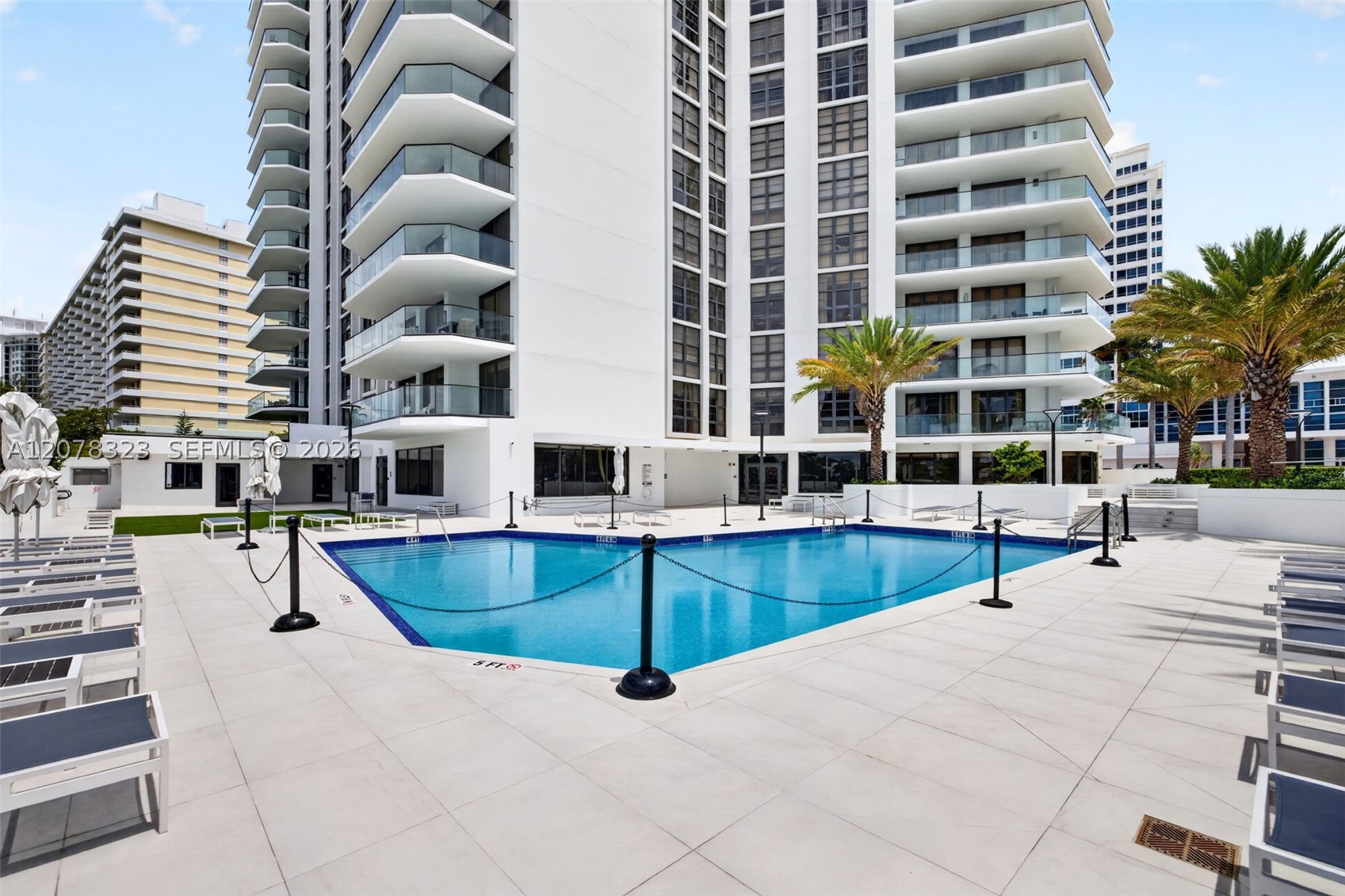 5500 Collins Ave #702 Miami Beach, FL 33140
