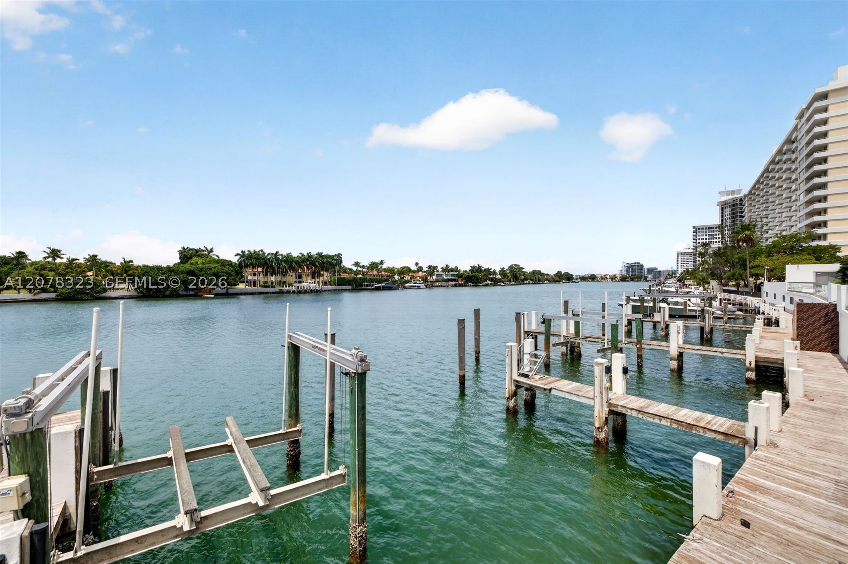 5500 Collins Ave #702 Miami Beach, FL 33140
