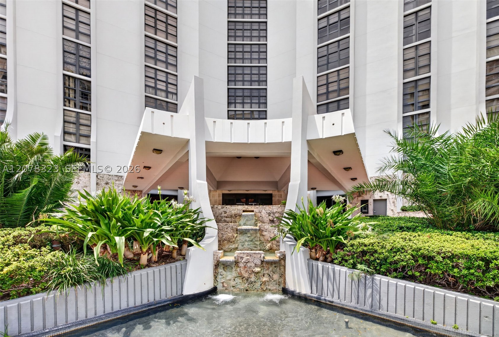 5500 Collins Ave #702 Miami Beach, FL 33140