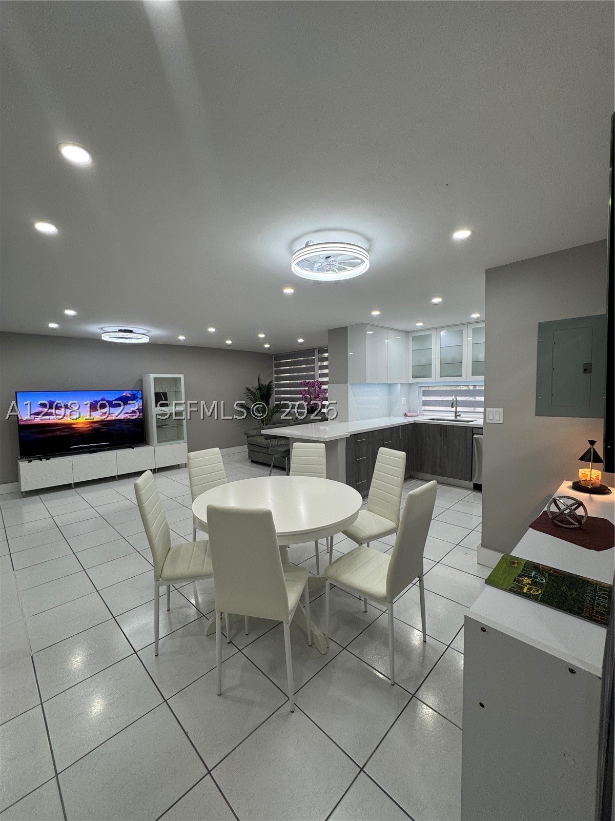 17011 N Bay Rd #106