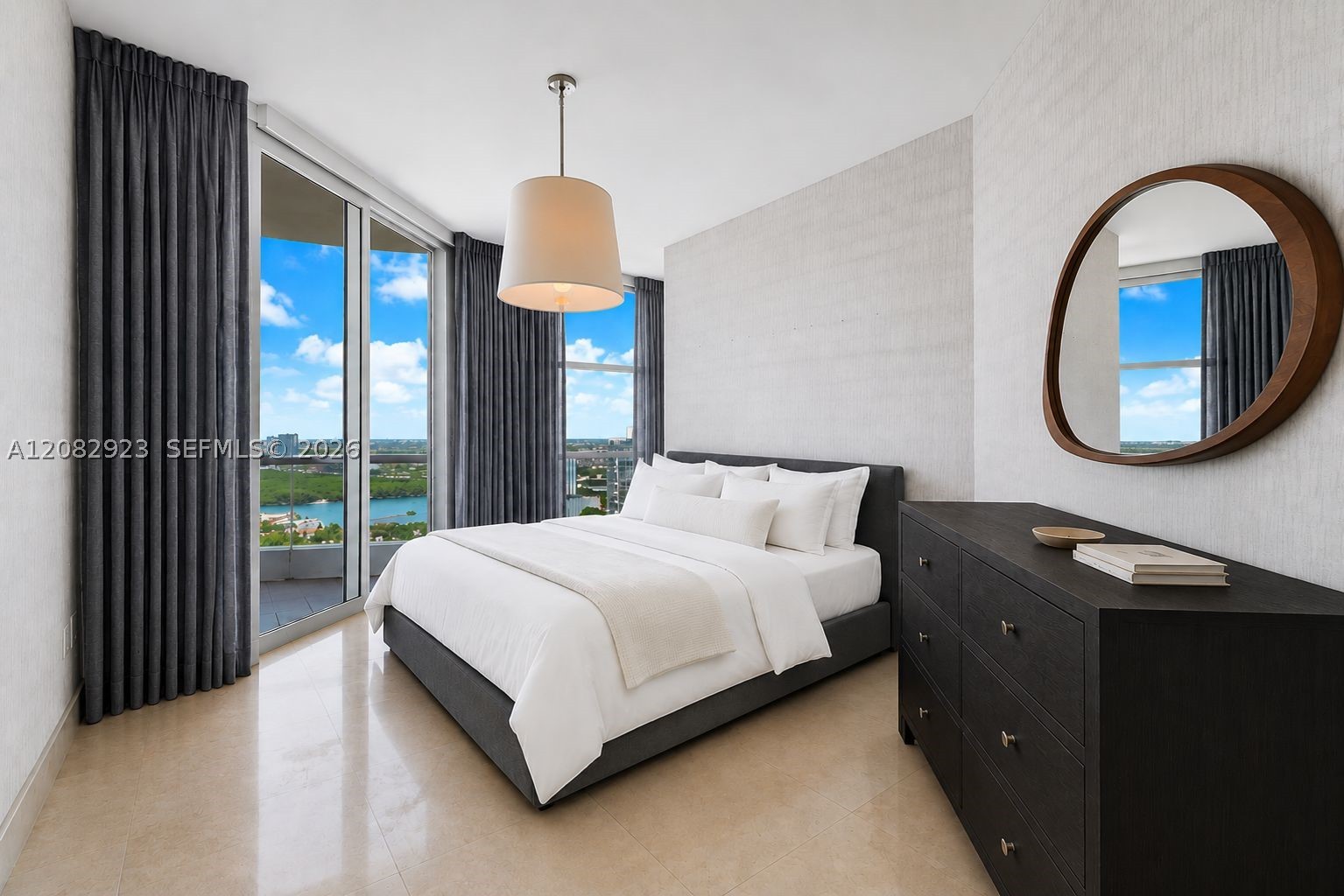 16051 Collins Ave #2903 Sunny Isles Beach, FL 33160