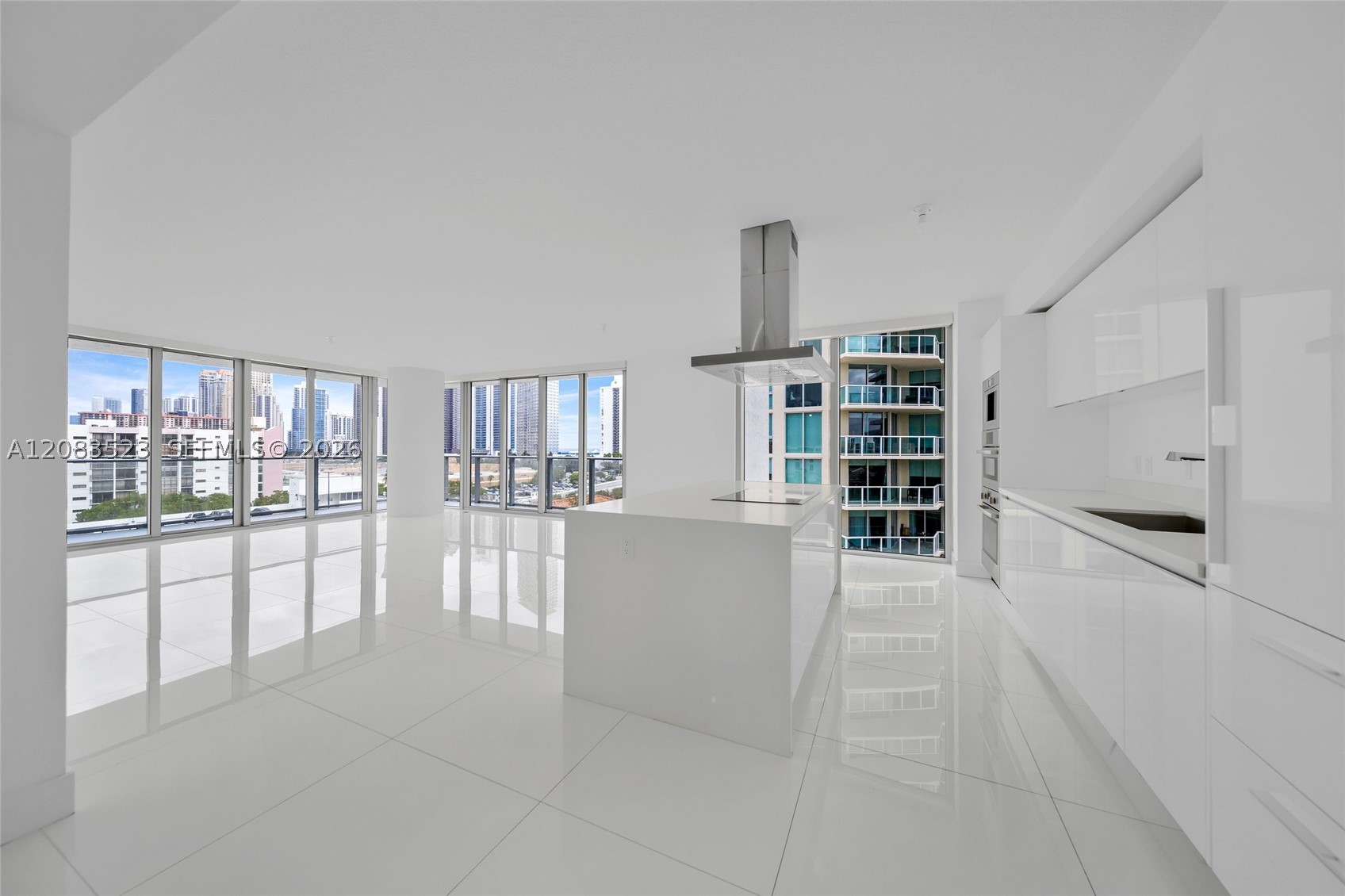 300 Sunny Isles Blvd #4-701