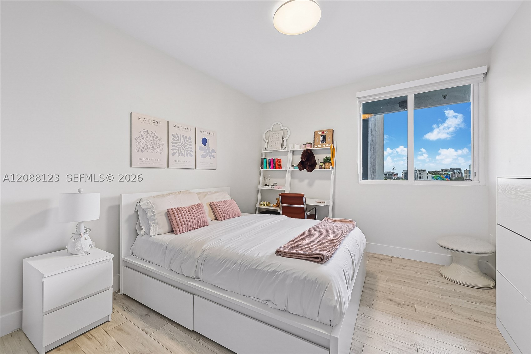 image Bay House13