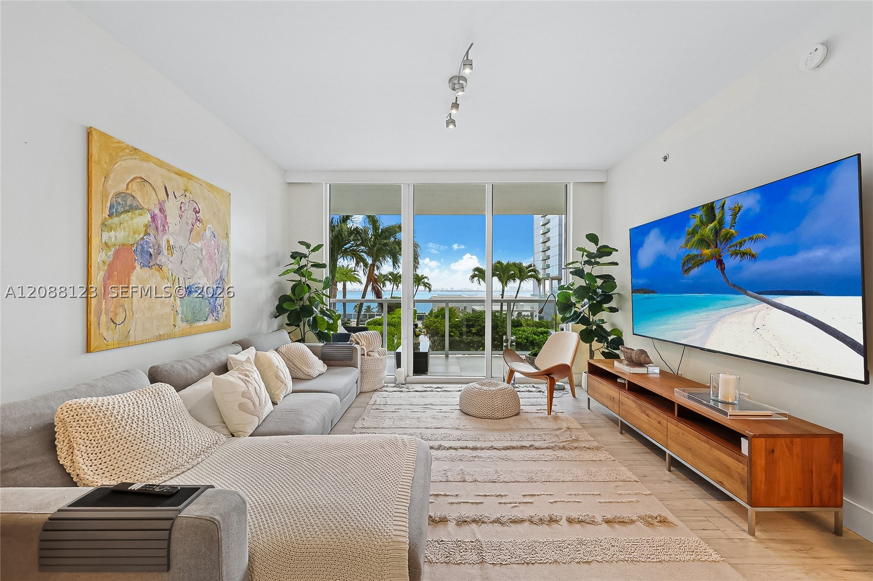 image Bay House6