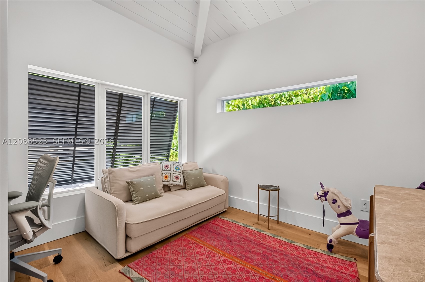 2342 SW 25th Ter Miami, FL 33133