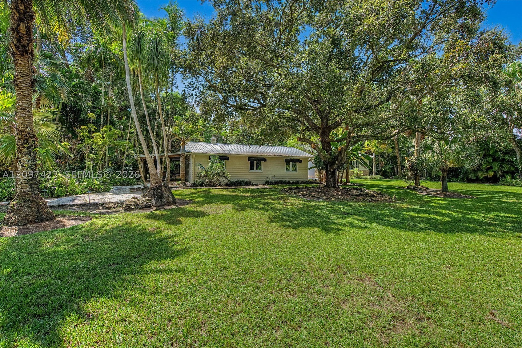 13470 SW 67th Ave Pinecrest, FL 33156