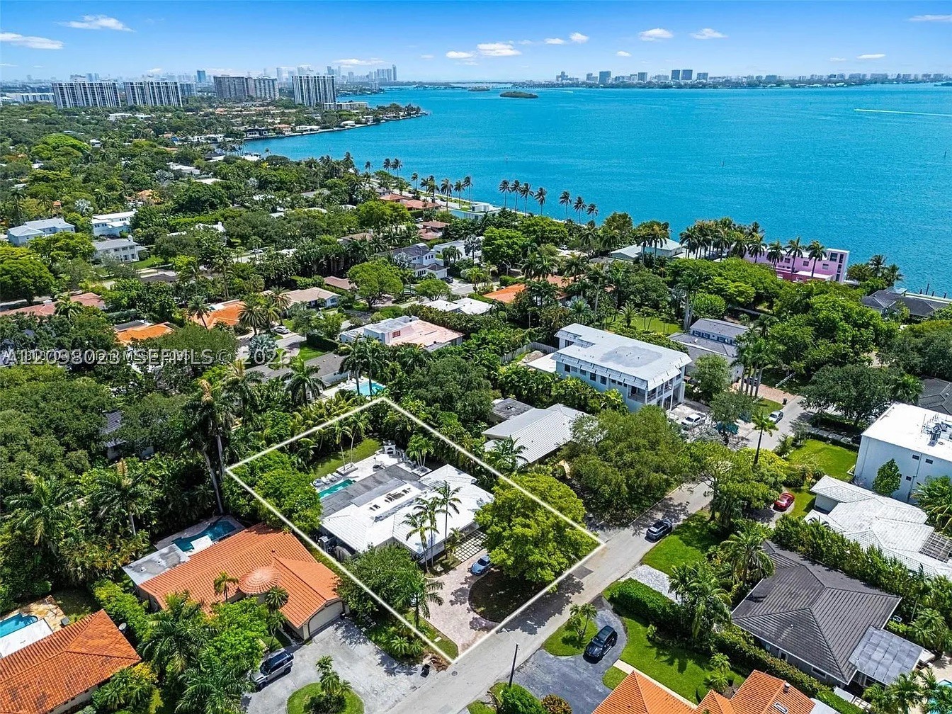 1255 NE 93rd St Miami Shores, FL 33138