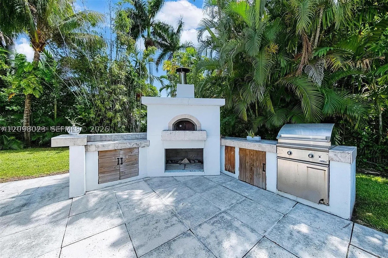 1255 NE 93rd St Miami Shores, FL 33138