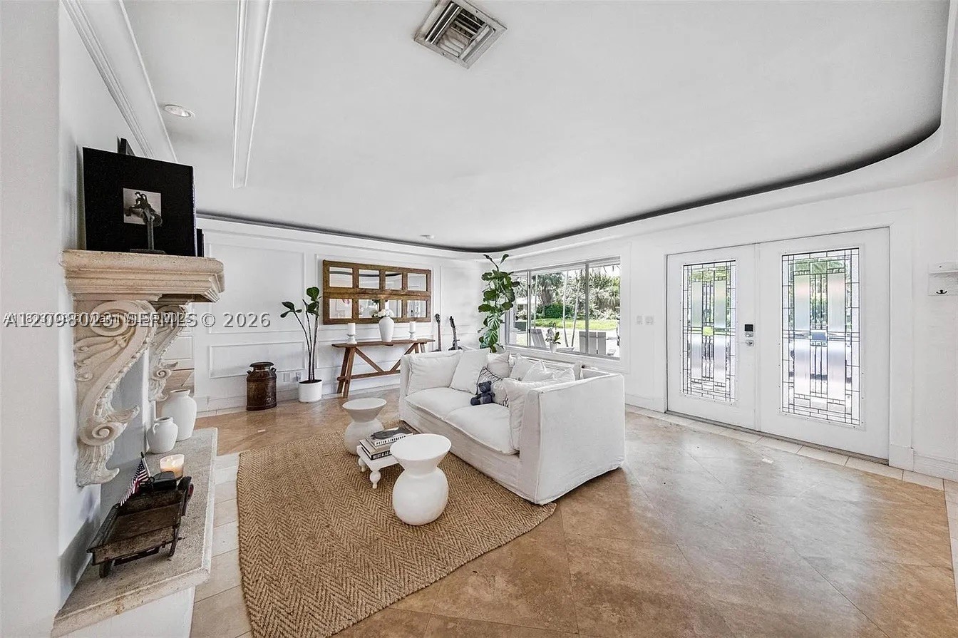 1255 NE 93rd St Miami Shores, FL 33138