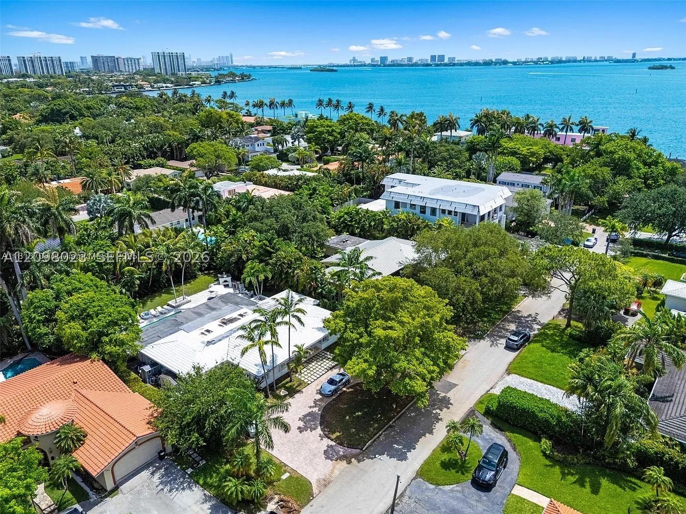 1255 NE 93rd St Miami Shores, FL 33138