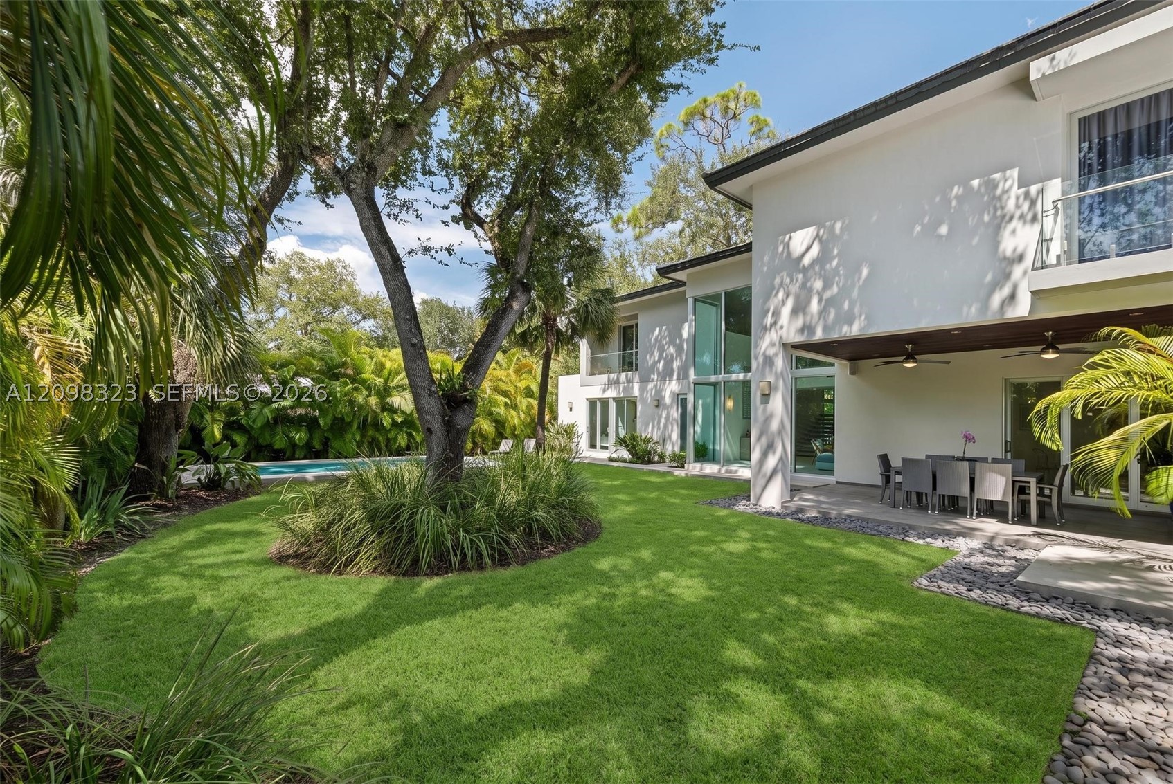 5960 SW 79th St South Miami, FL 33143