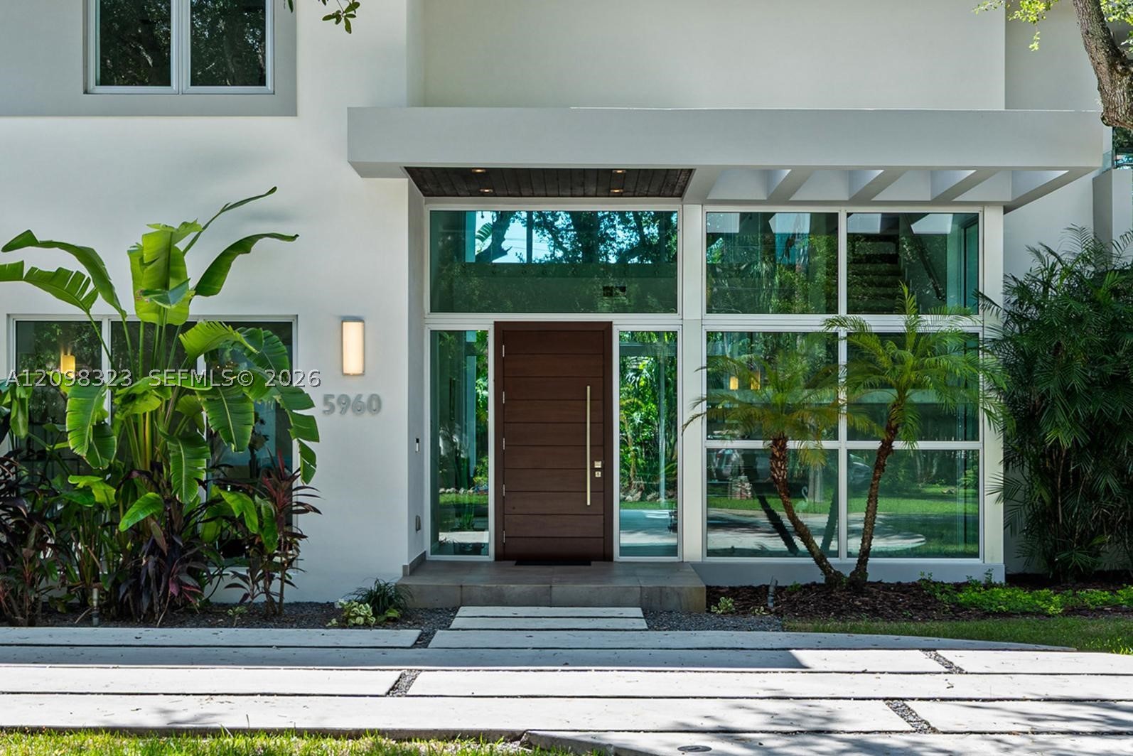 5960 SW 79th St South Miami, FL 33143