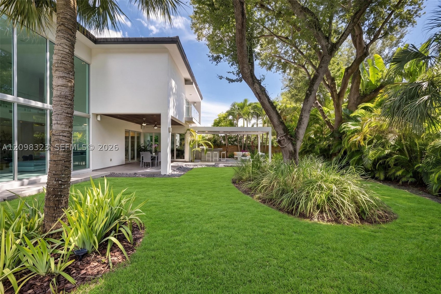 5960 SW 79th St South Miami, FL 33143