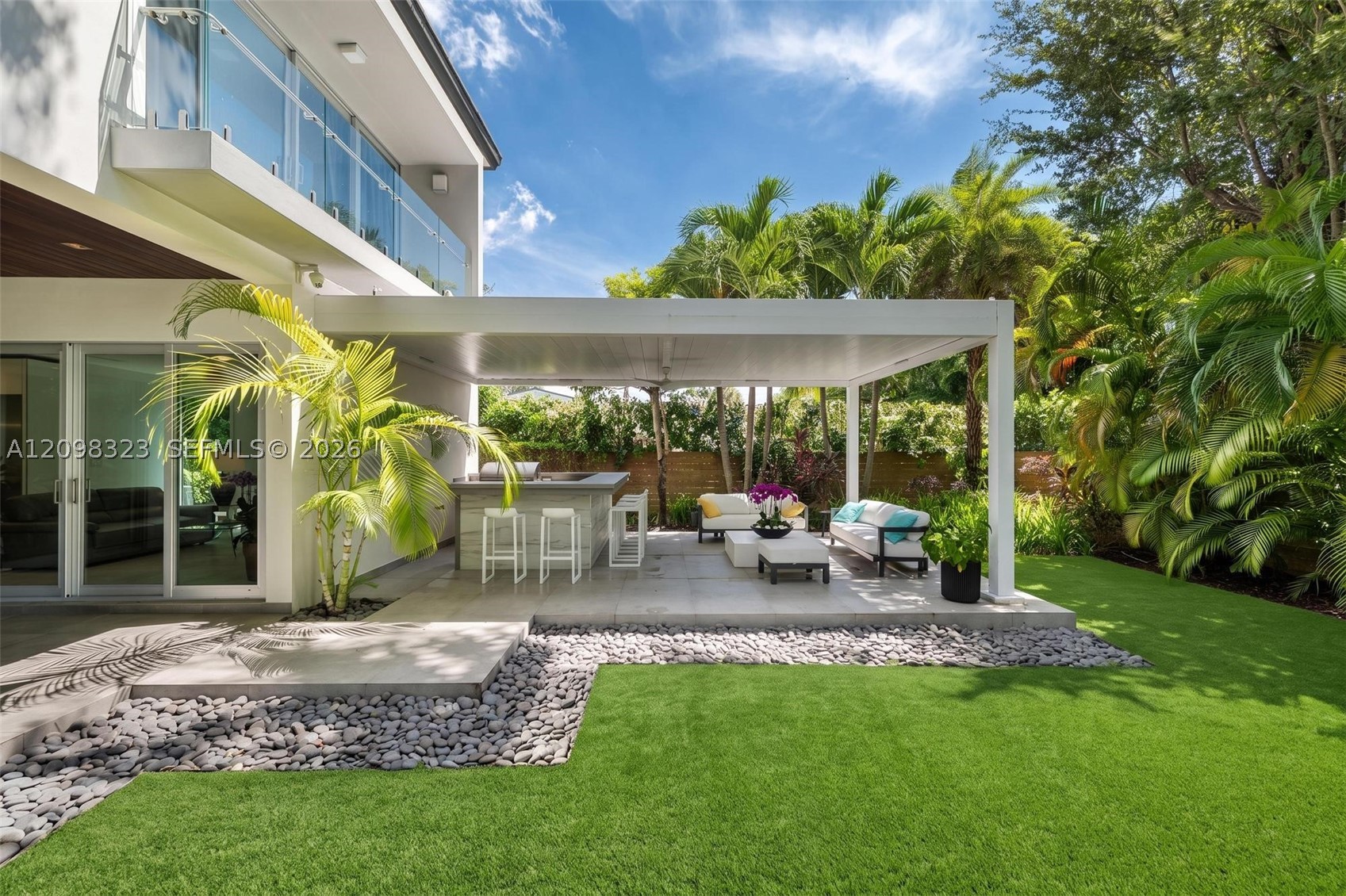 5960 SW 79th St South Miami, FL 33143