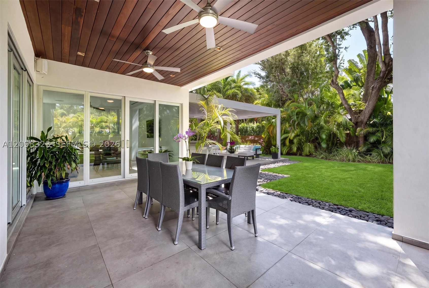 5960 SW 79th St South Miami, FL 33143