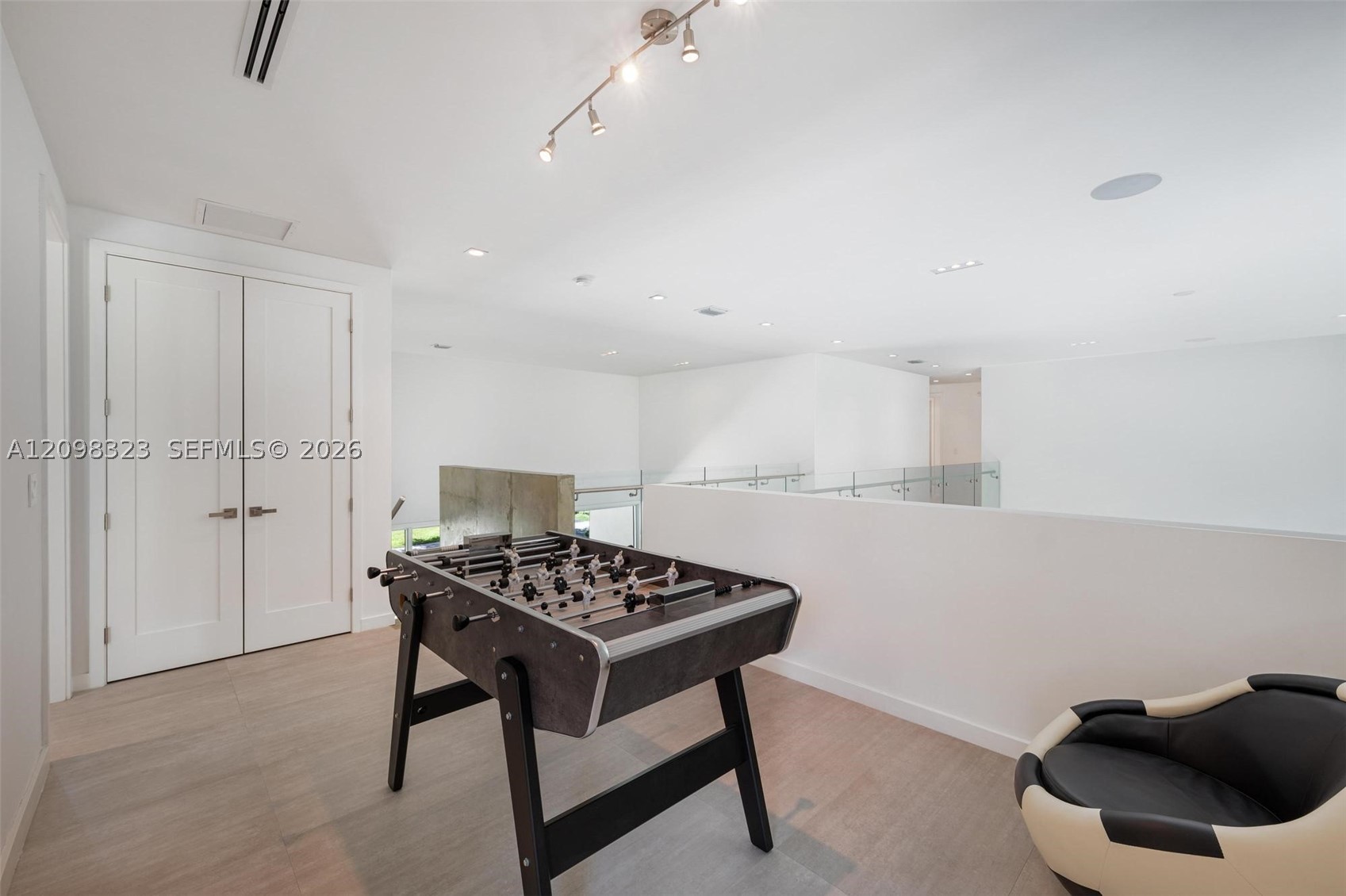 5960 SW 79th St South Miami, FL 33143