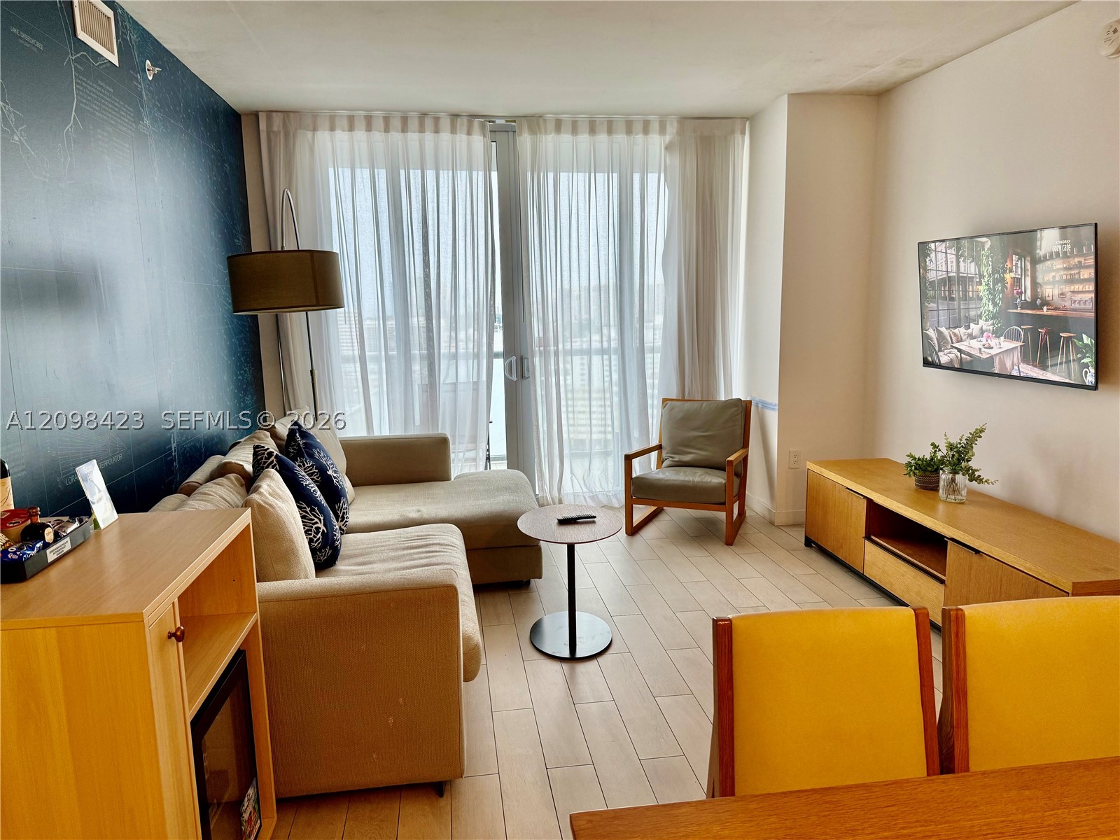 image Beachwalk Condominium10