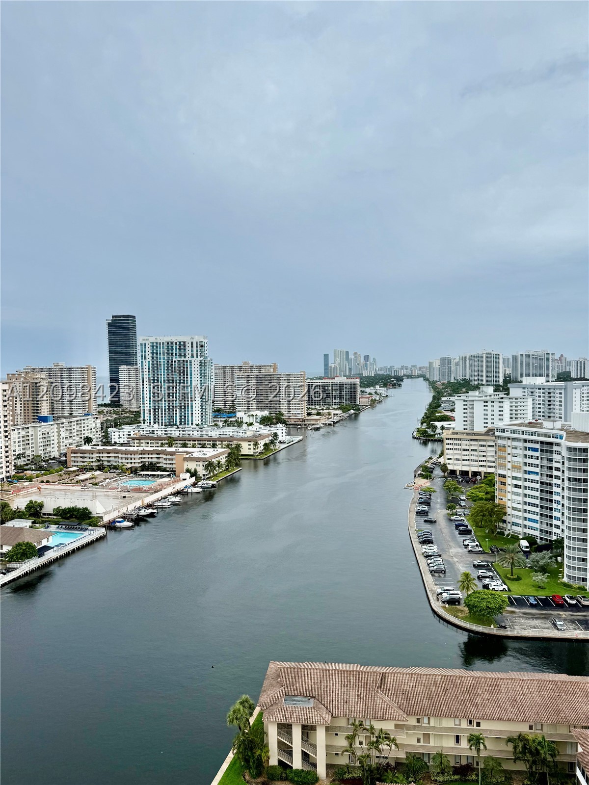 image Beachwalk Condominium17