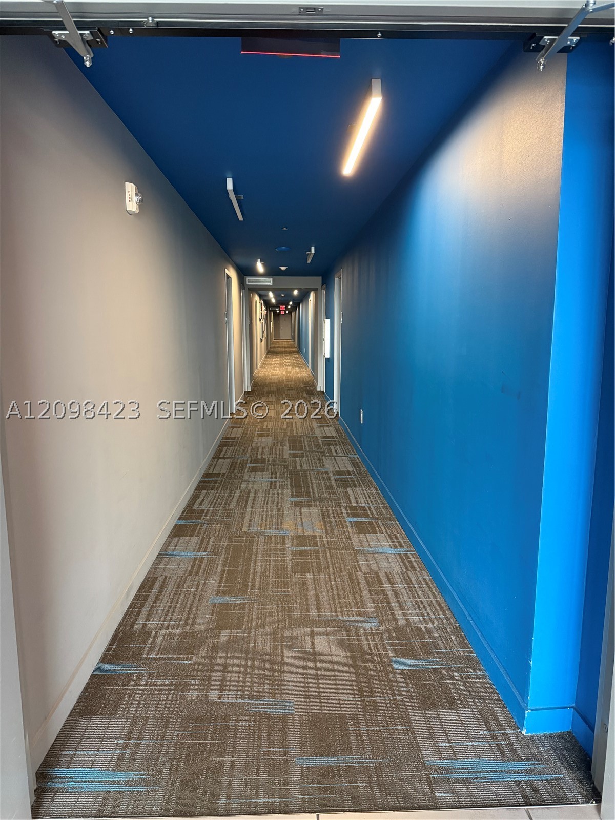 image Beachwalk Condominium7