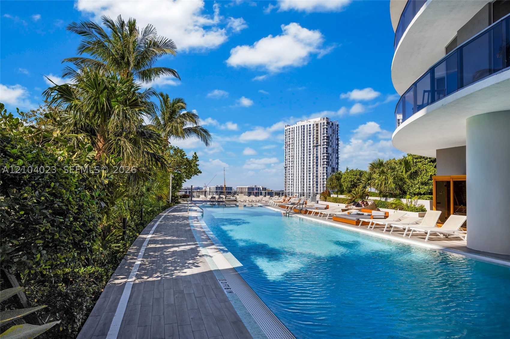 image Aria on the Bay21