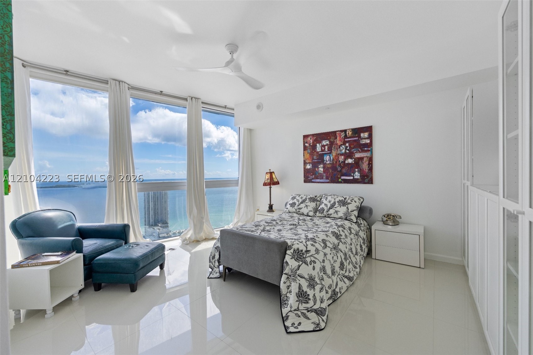 image Icon Brickell II33