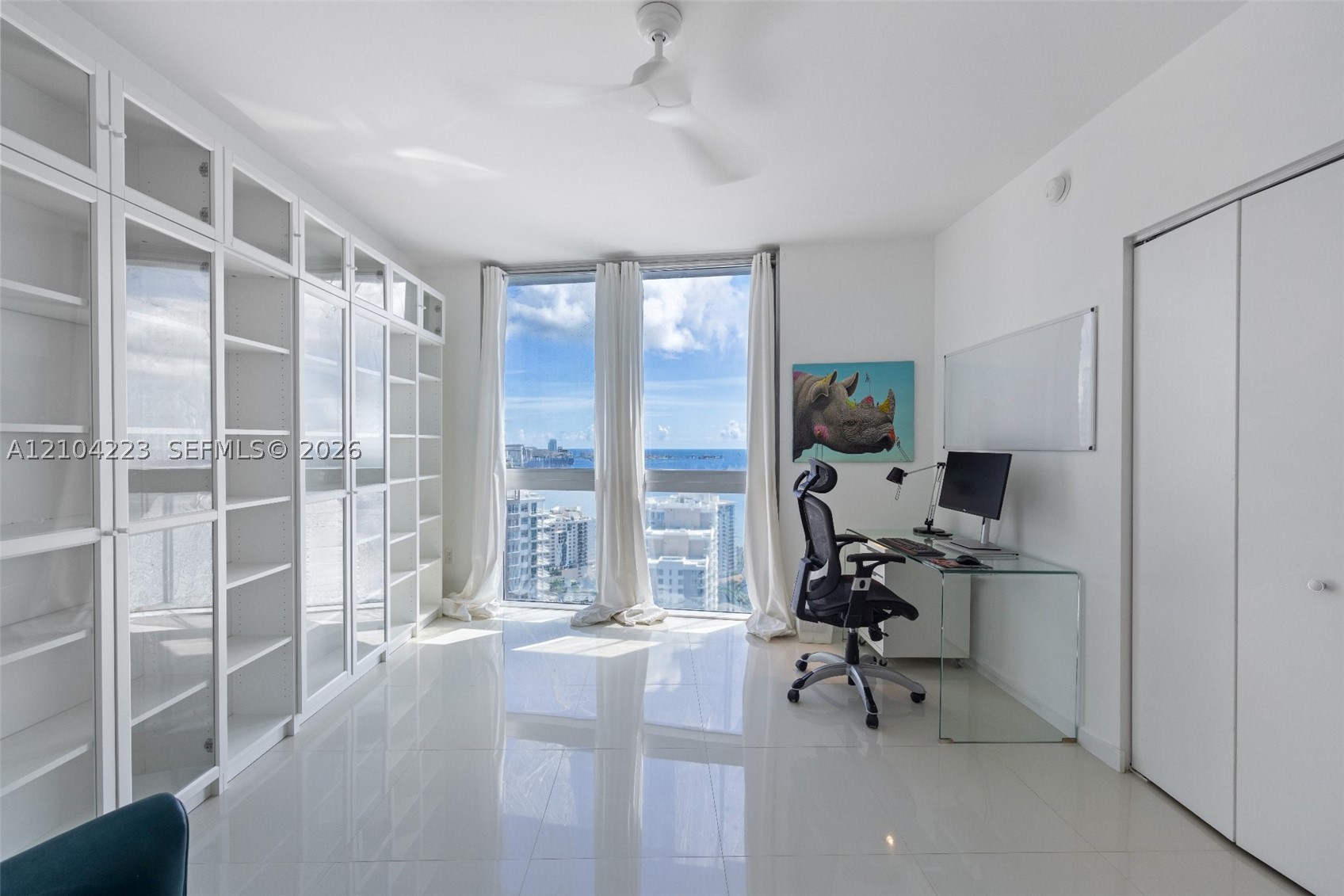 image Icon Brickell II38