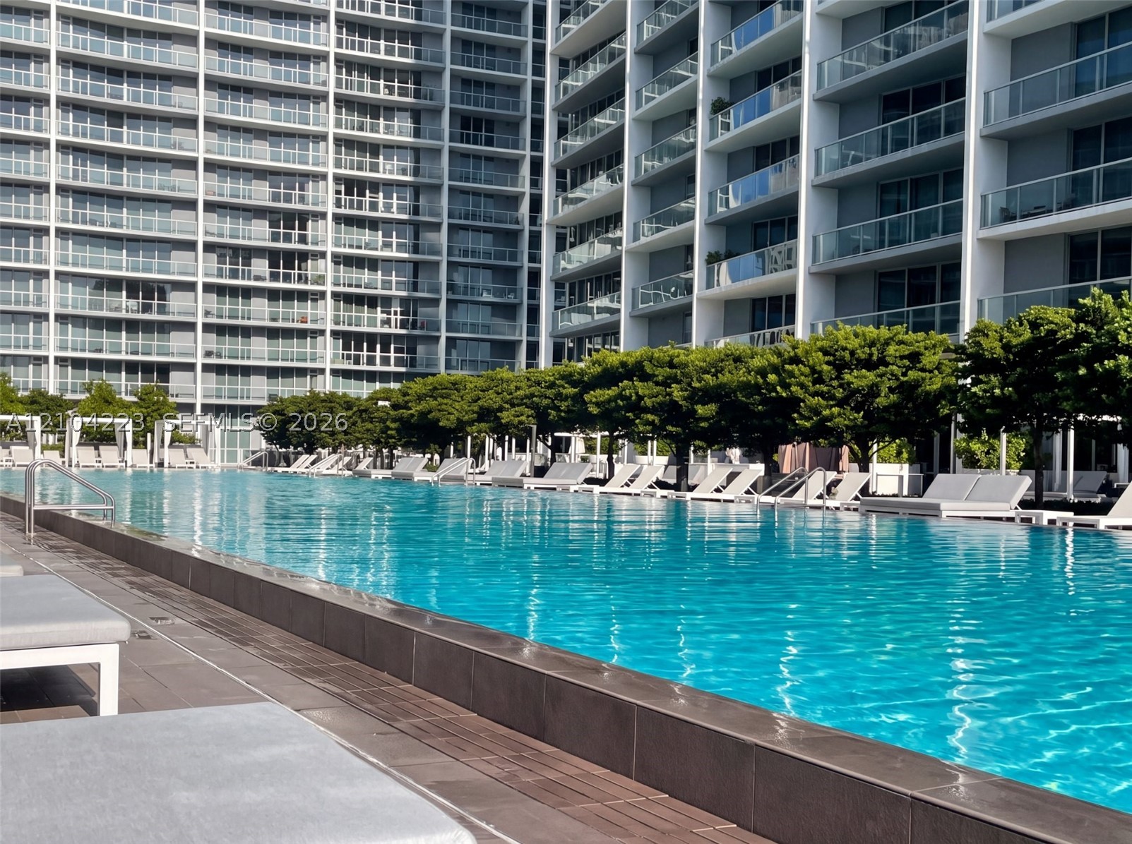 image Icon Brickell II52