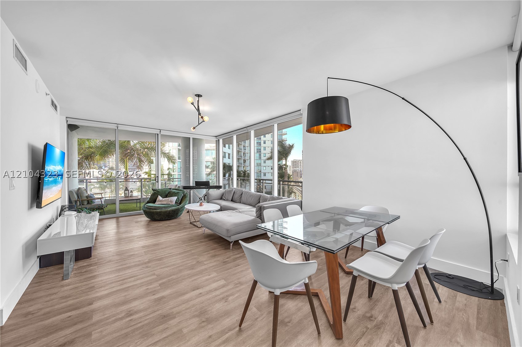 image The Ivy at Riverfront5