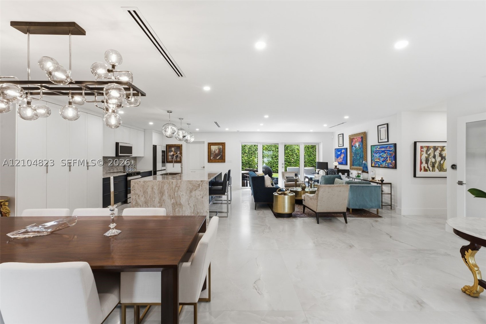 291 E Shore Dr E Miami, FL 33133