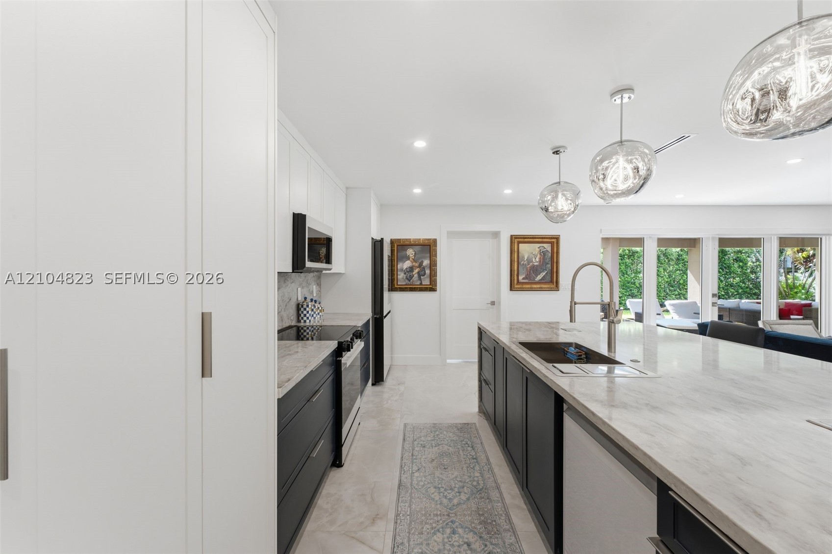 291 E Shore Dr E Miami, FL 33133