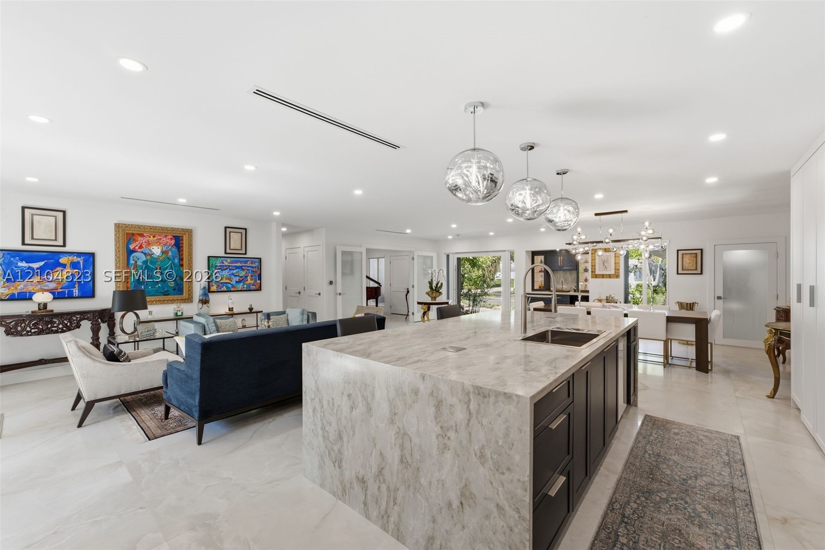 291 E Shore Dr E Miami, FL 33133