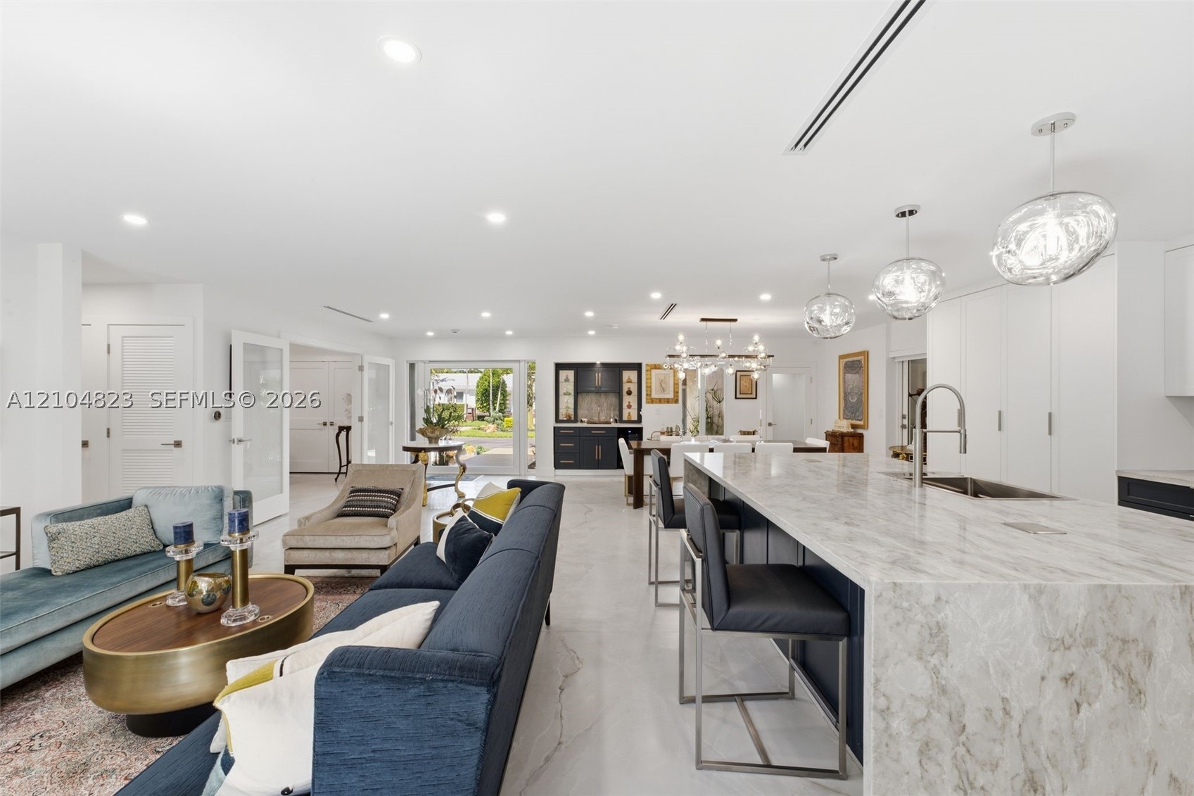 291 E Shore Dr E Miami, FL 33133