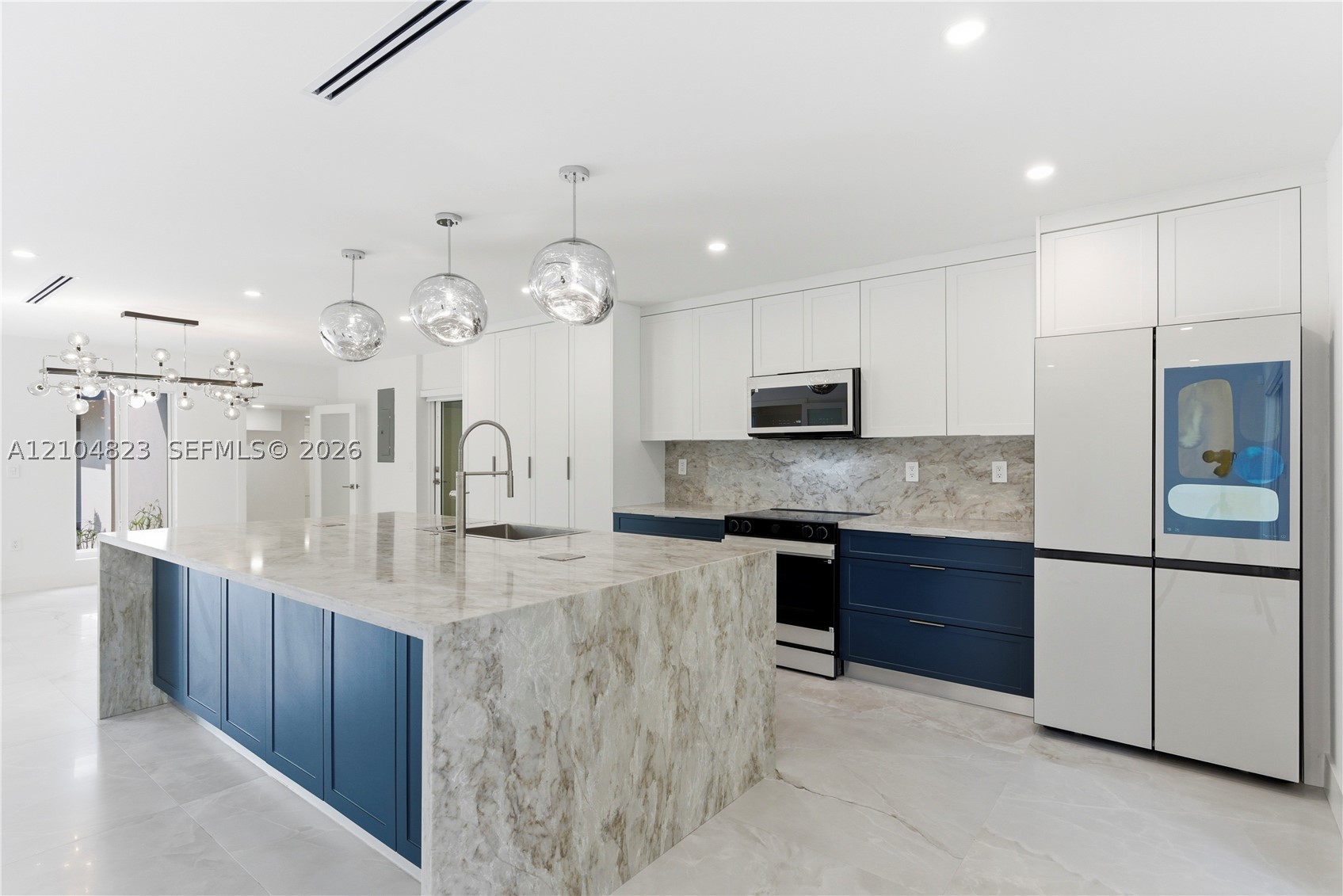 291 E Shore Dr E Miami, FL 33133