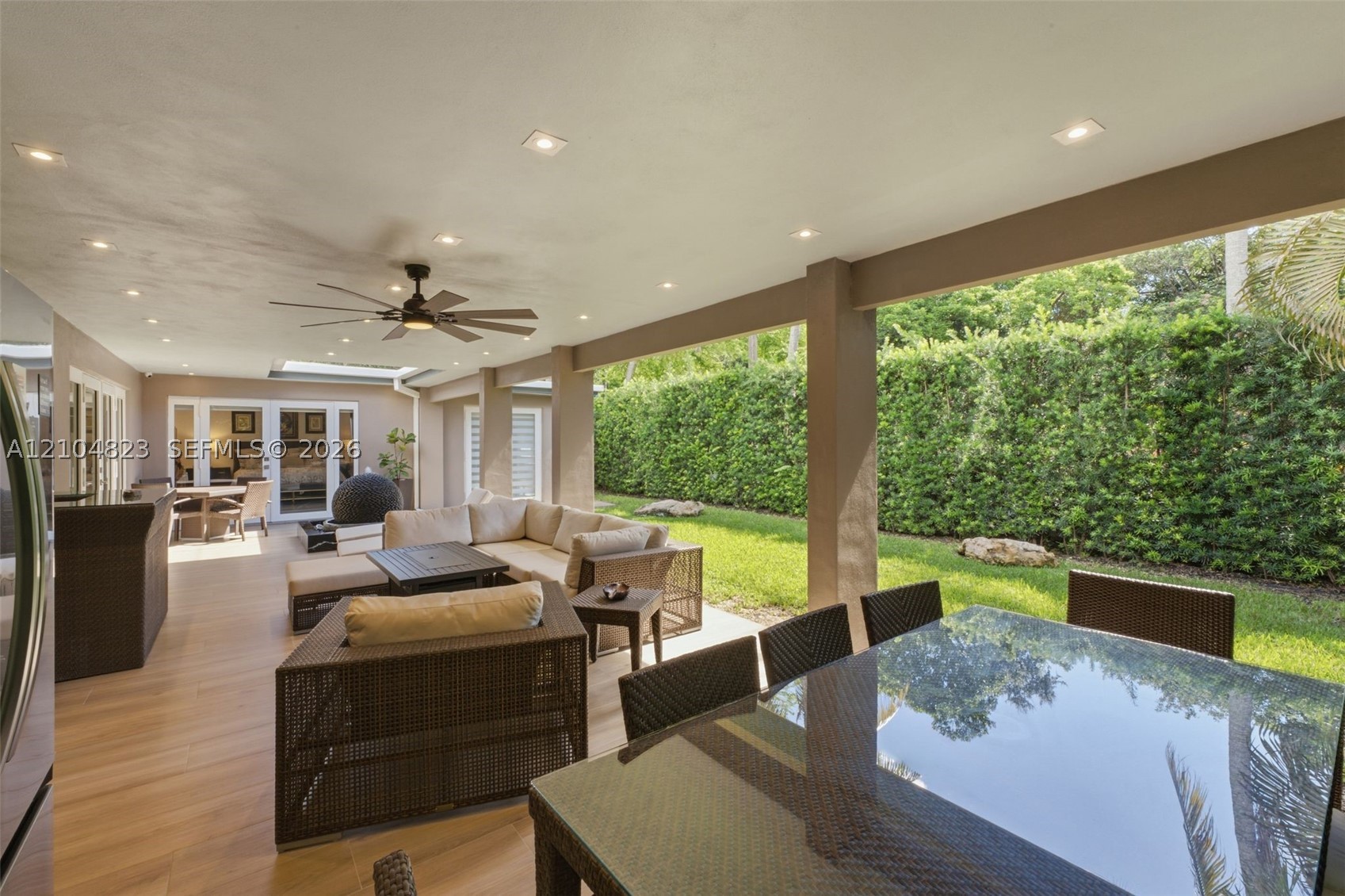 291 E Shore Dr E Miami, FL 33133