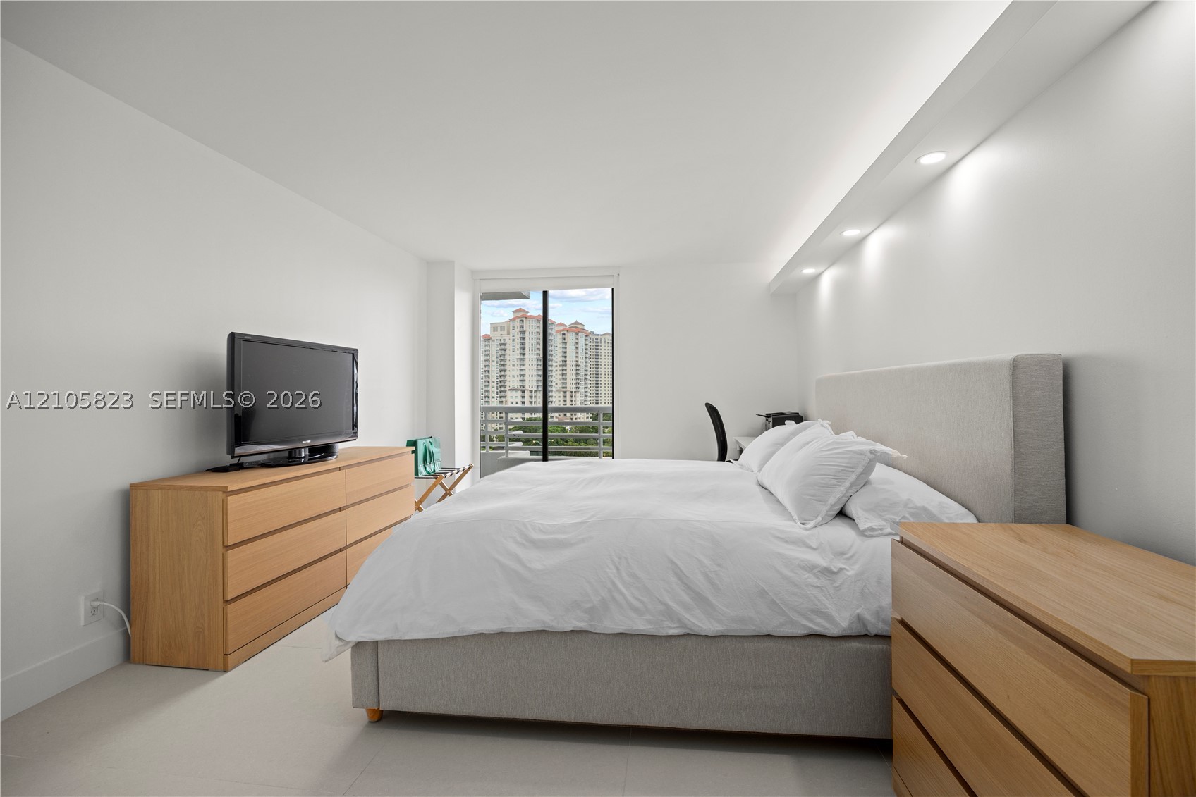 3300 NE 192nd St #1101 Aventura, FL 33180