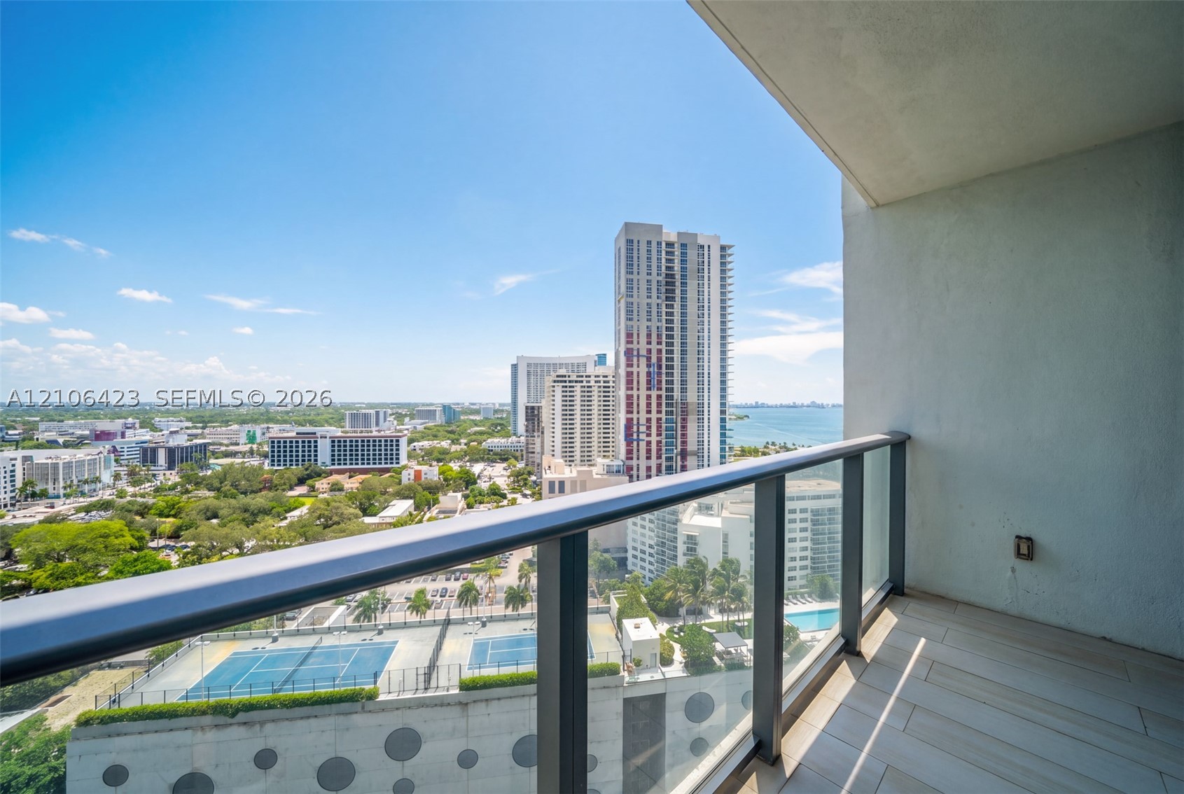 650 NE 32nd St #2201 Miami, FL 33137