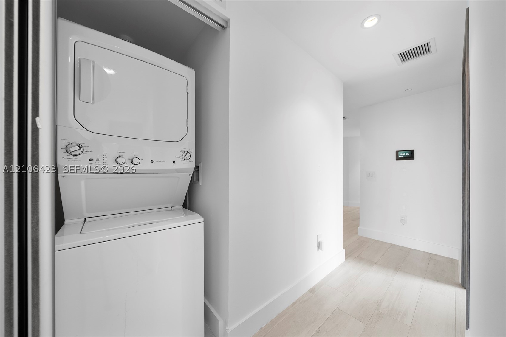 650 NE 32nd St #2201 Miami, FL 33137