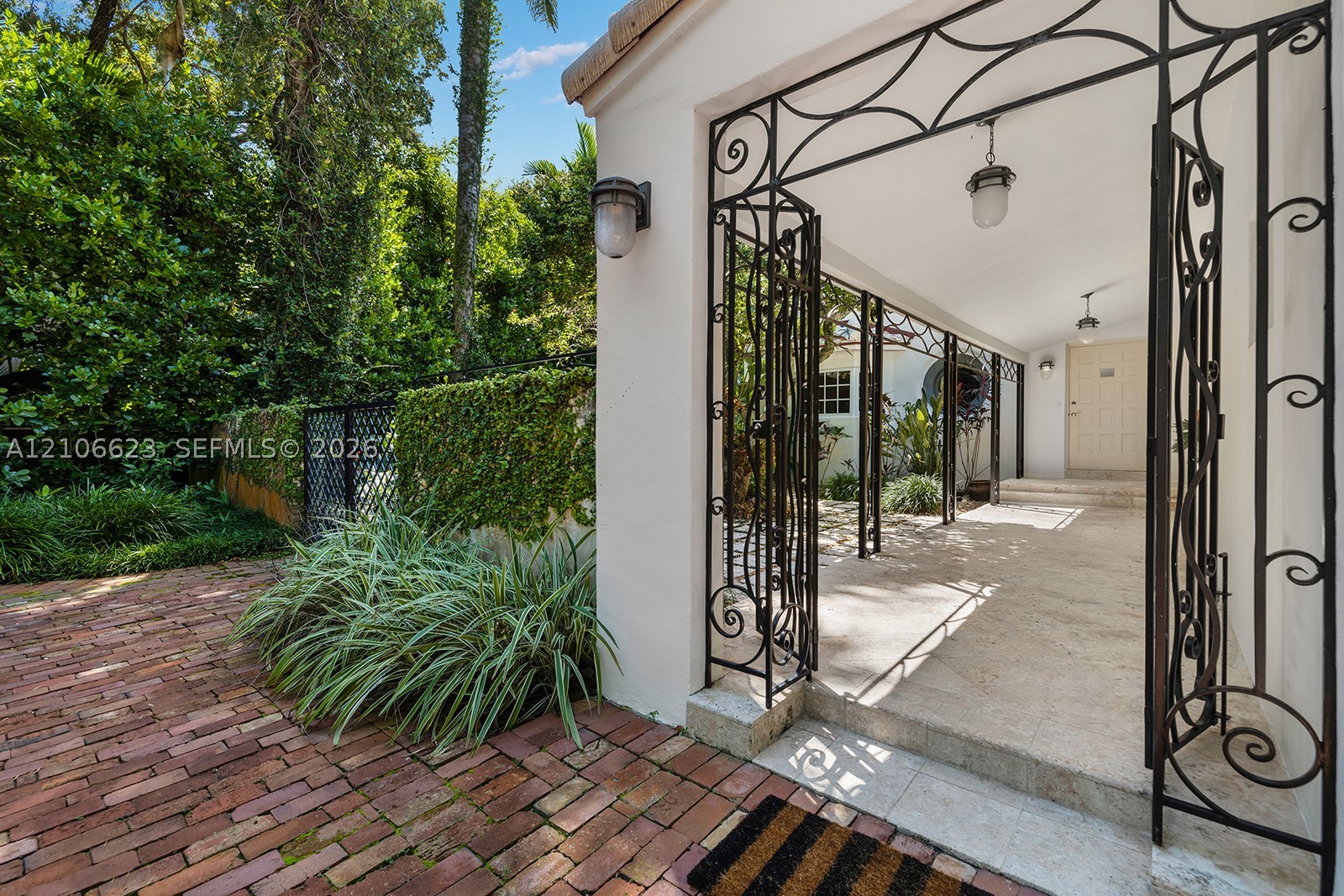 2312 Bay Ave Miami Beach, FL 33140