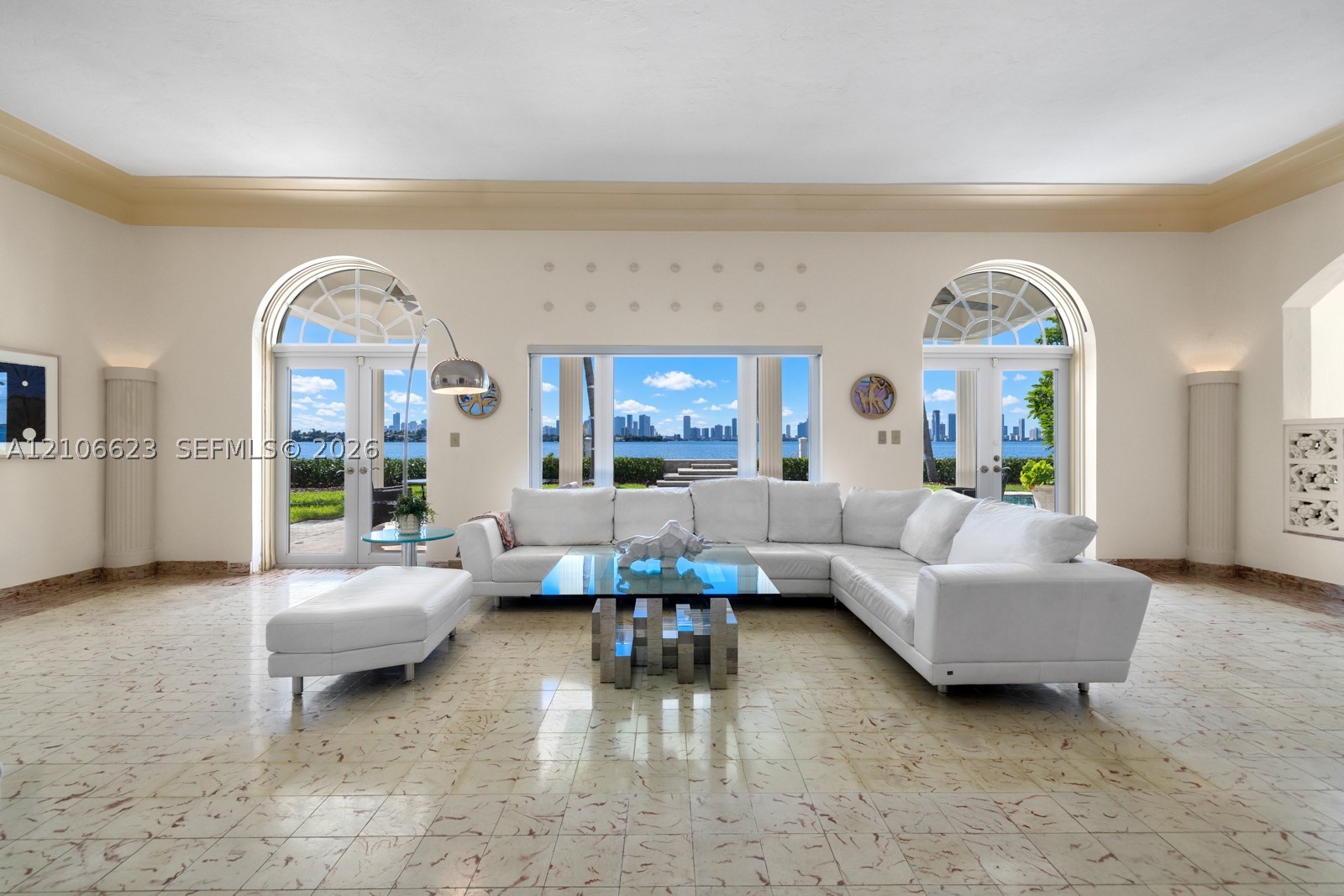 2312 Bay Ave Miami Beach, FL 33140