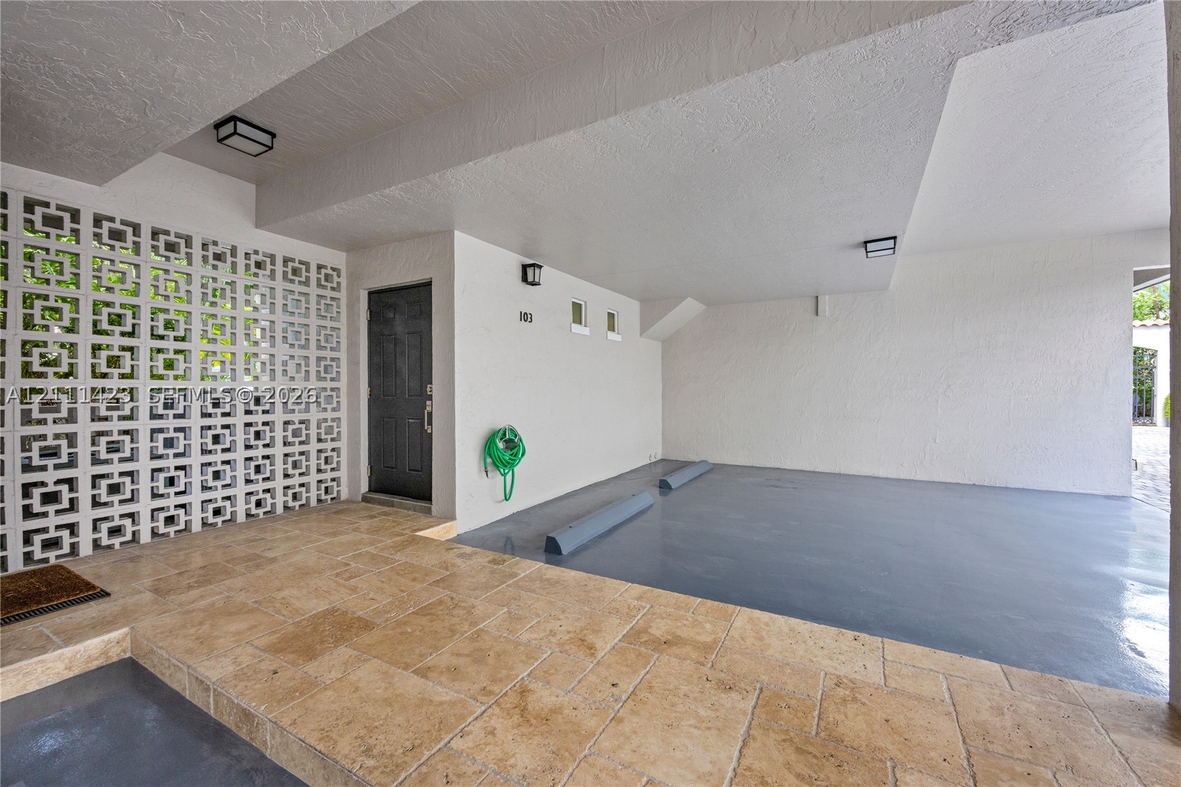261 Navarre Ave #A-3 Coral Gables, FL 33134