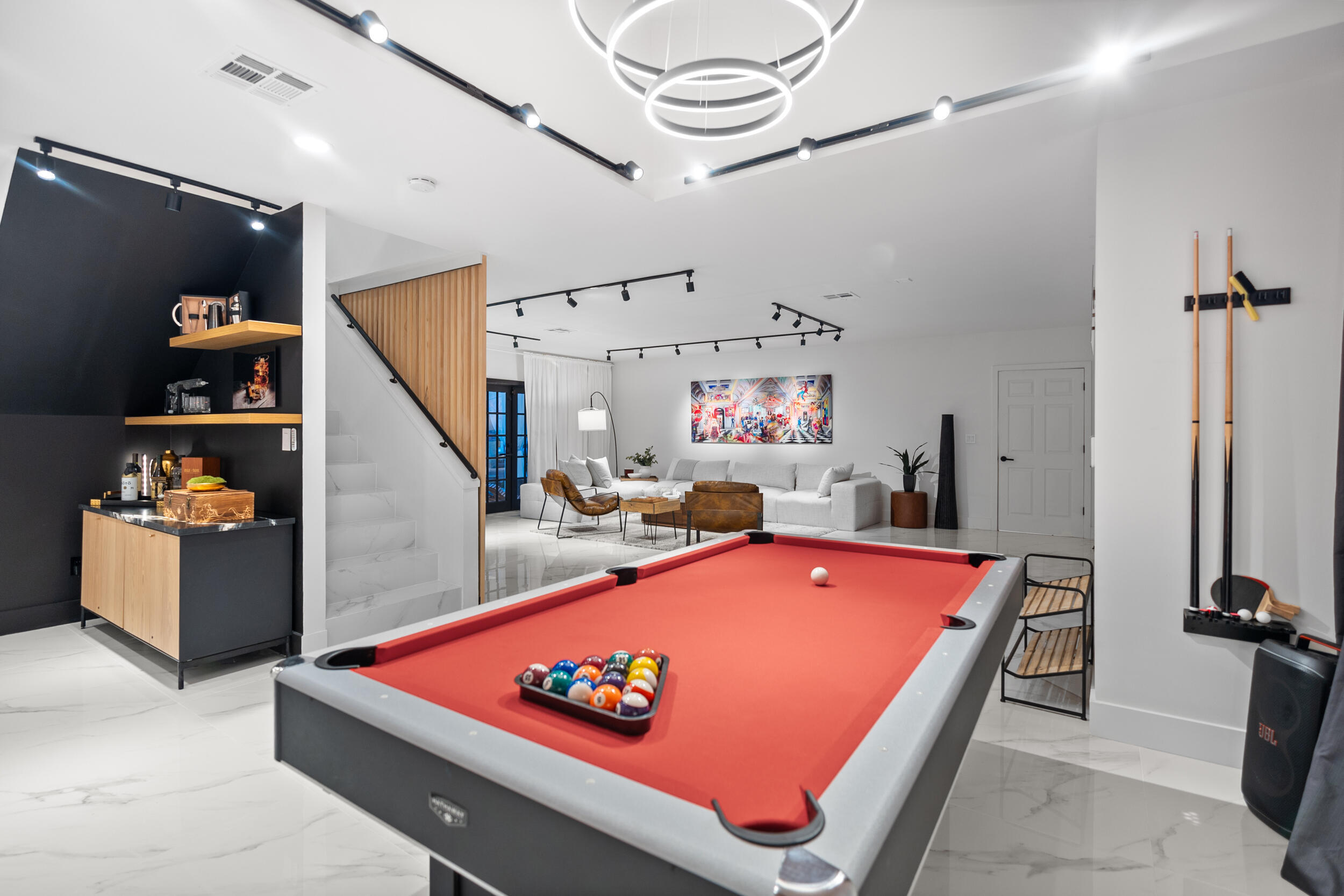 516 Royal Plz Fort Lauderdale, FL 33301